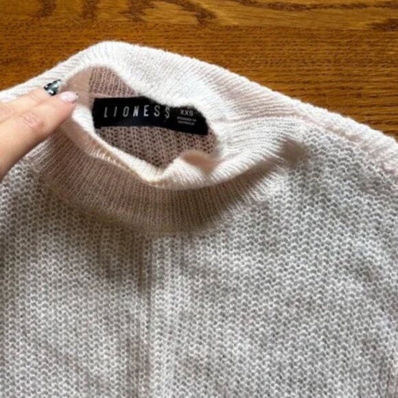 Lioness Light Pink Fine Knit Cropped Turtleneck Sweater City of Angels XXS Top - Picture 3 of 4